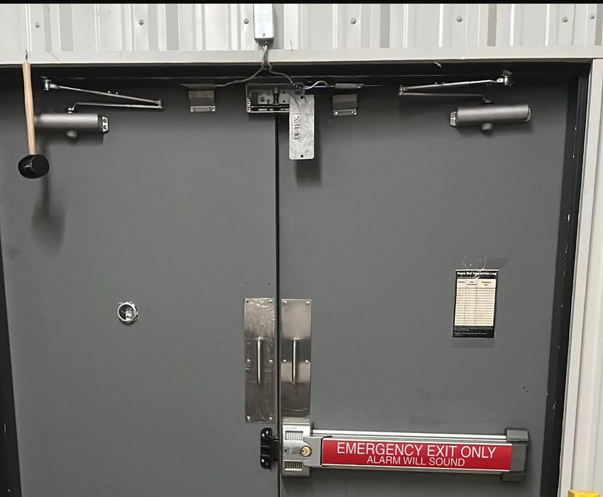 Commercial glass door entry system